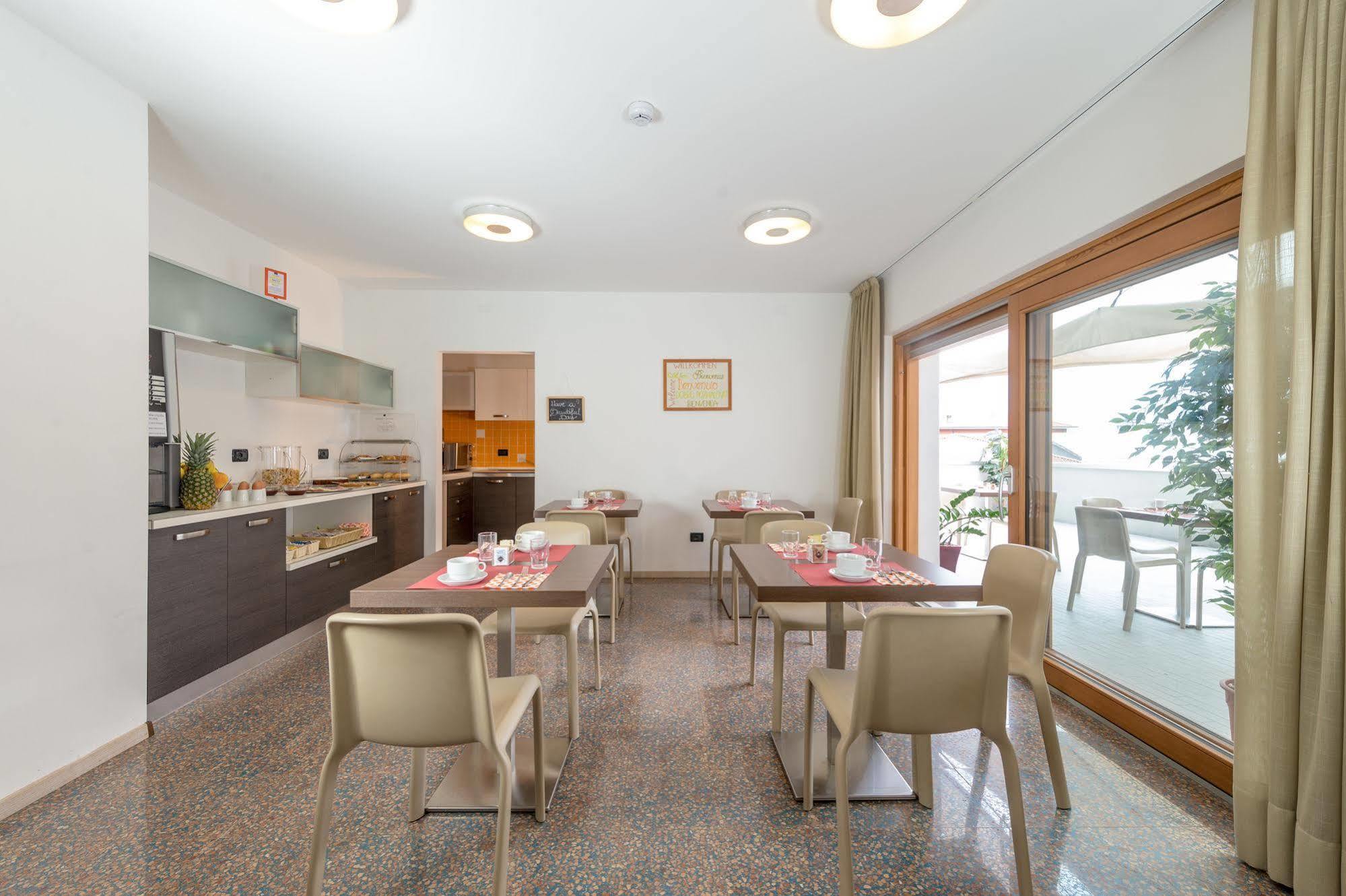 Villa Cameras Room And Breakfast Mori Exterior photo